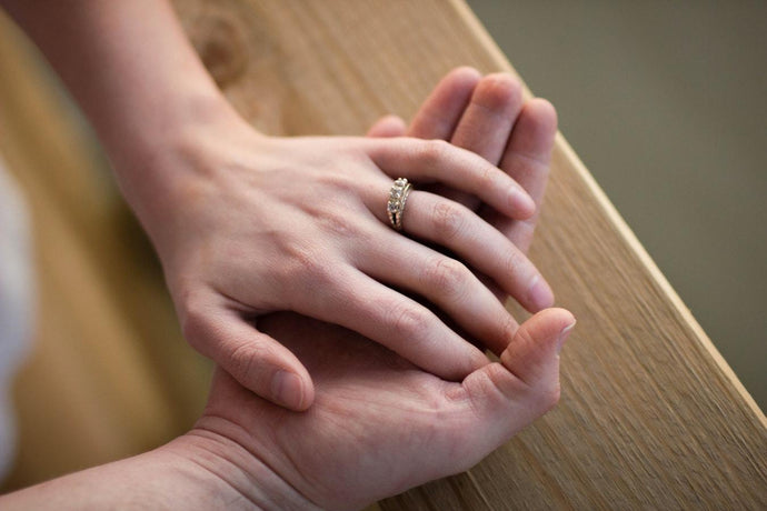 Engagement Ring Ideas, Tips & Advice - How to buy an Engagement Ring