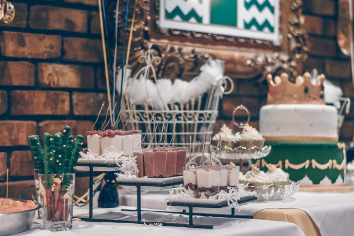 Wedding Favors & Ideas - Personalized & Unique Wedding Gift for Guests