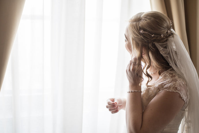Wedding Hair Accessories: Tips to Avoid Making a Mistake on Your Big Day!