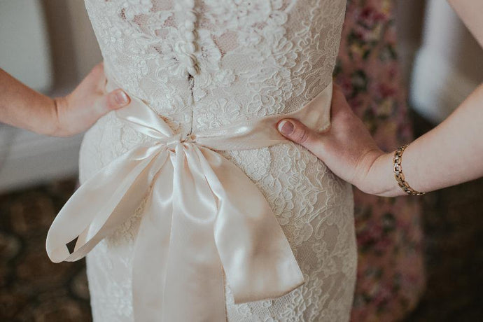 How to choose the perfect Wedding Dress [ Bridal Guide, Tips & Ideas ]
