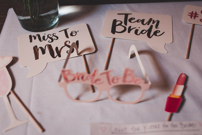 Bridal Shower Ideas: Organizing a Bridal Shower and How to Successfully Plan For It!