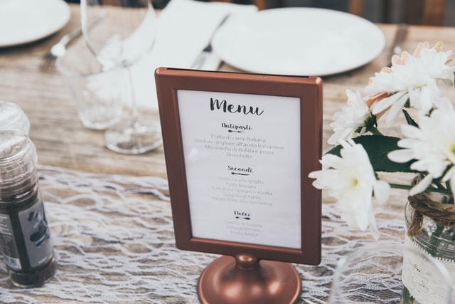 Wedding Picture Frame Favors: A Timeless Remembrance on Your Big Day!