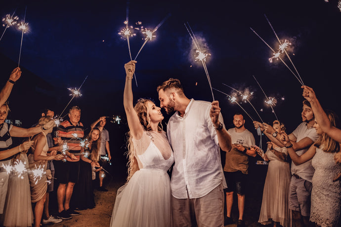 How to Get Started Planning With a Wedding Checklist and Timeline